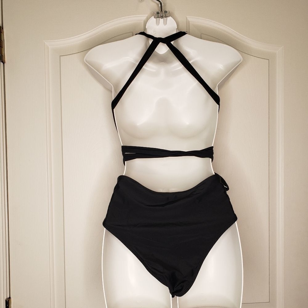Swimsuit - Picture 4 of 5